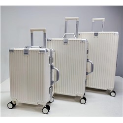 Набор из 3-х чемоданов, композит, алюминий, MIRONPAN  32408 Молочный