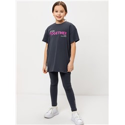 Комплект для девочек (футболка, легинсы) в сером цвете с печатью