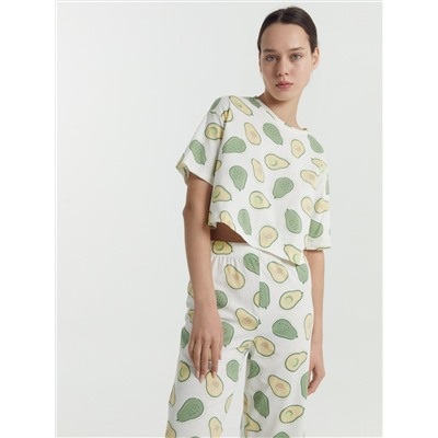 Комплект женский (футболка, бриджи) молочно-бежевый с авокадо