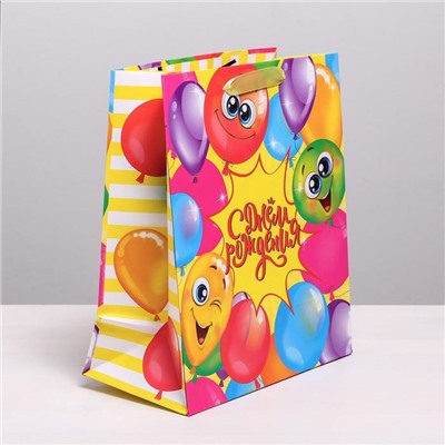 Пакет подарочный ламинированный вертикальный, упаковка, «Весёлого дня рождения!», ML 23 х 27 х 11,5 см
