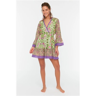 Зеленое пляжное платье с цветочным узором TBESS22EL1435