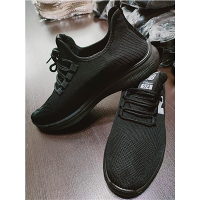 Кроссовки черные &*