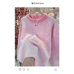 Очень мягкий нежный женский свитер градиентного цвета. Очень много положительных отзывов. Пишут, что сели Вы - любитель оверсайз, рекомендуется брать на размер больше