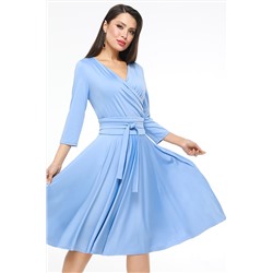 Платье голубое трикотажное на запах с поясом-кушаком