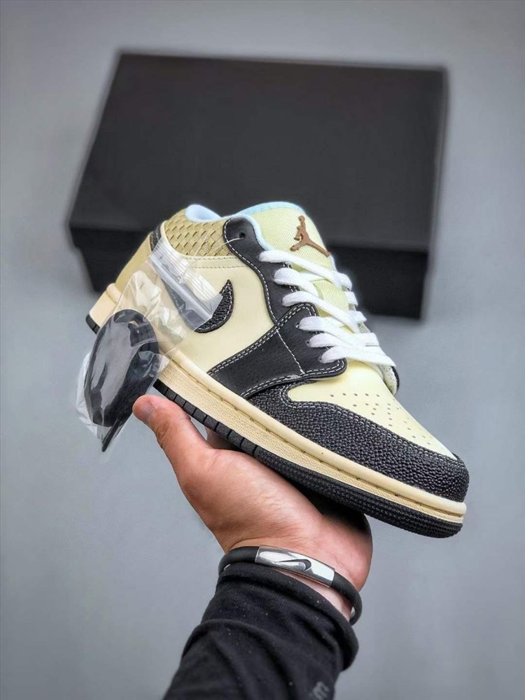 Nik e Air Jordan 1 Retro Low SE AJ1