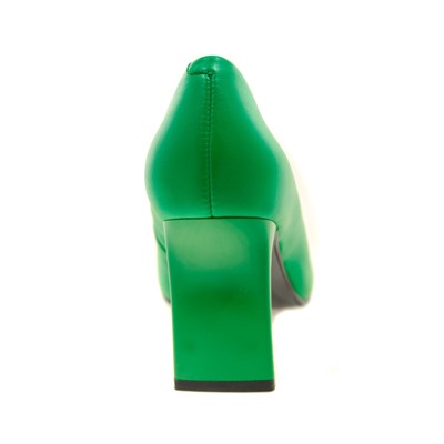 Зелёные женские туфли