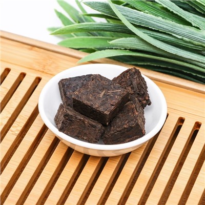 Китайский выдержанный чай "Шу Пуэр" кубик, Юньнань, 50 г (+ - 5 г) (набор  7 шт)