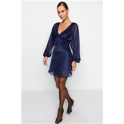 Темно-синее элегантное вечернее платье с открытой талией и трикотажной подкладкой на блестящей подкладке TPRAW24EL00000