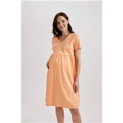 Короткое платье для беременных стандартного кроя с короткими рукавами