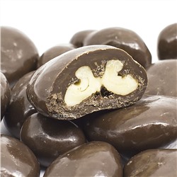 Грецкий орех в темном шоколаде 500 гр