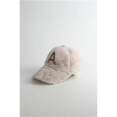 Бейсбольная кепка с персонализированной вышивкой букв и выбираемым плюшевым мехом - экрю