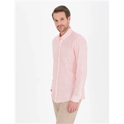Розовая рубашка классического кроя с длинным рукавом
