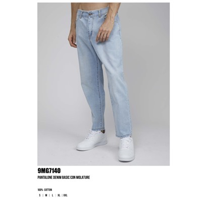 9MG7140  PANTALONE DENIM BASIC CON MOLATURE