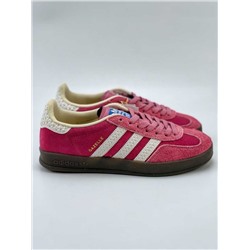 Оригинальные кроссовки ADIDA*S Gazelle для занятий спортом в помещении 010325