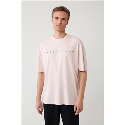 Светло-розовая футболка оверсайз с круглым вырезом с принтом