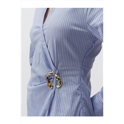 Голубое мини-платье в полоску с длинным рукавом и рубашечным воротником