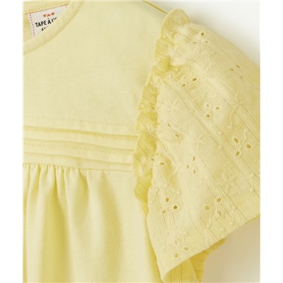 T-SHIRT FILLE EN COTON JAUNE AVEC BRODERIE ANGLAISE