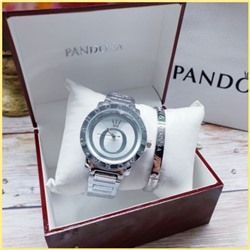 Часы с браслетом от Pandora