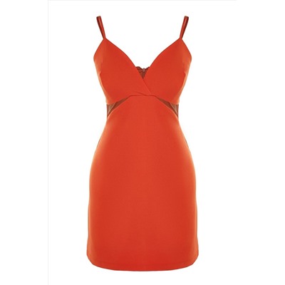 Оранжевое приталенное вечернее платье с окном и вырезом TPRSS23EL00021