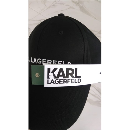 Крутая бейсболка KARL LAGERFELD