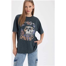 Моющаяся футболка Cool Guns N' Roses Oversize с круглым вырезом сзади и короткими рукавами с принтом и эффектом выцветания