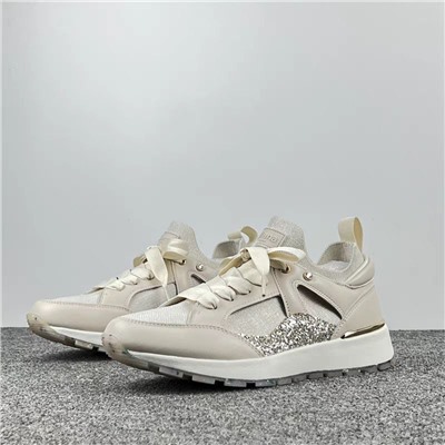Экологичные кроссовки японского бренда +dian*a