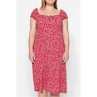 Вязаное платье с красным цветочным узором и воротником-сердечком TBBSS23AH00125