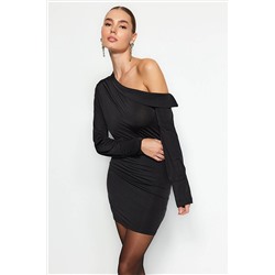 Черное приталенное трикотажное элегантное вечернее платье с низкими рукавами TPRAW24EL00140
