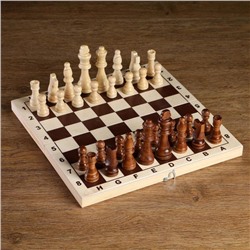 Шахматные фигуры, дерево, король h-8 см, пешка h-4 см