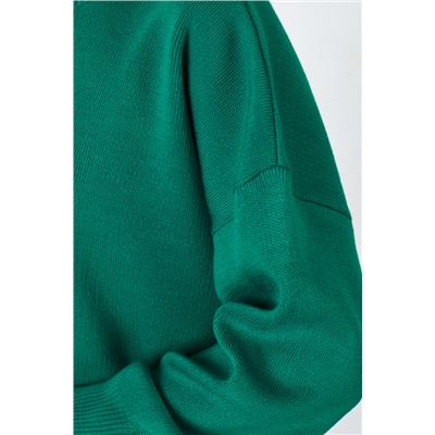 Зелёное платье свободного силуэта