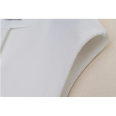 Белое платье с v-образным вырезом и короткими рукавами Zar*a