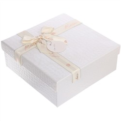 Коробка подарочная "Текстура" 21*21*8,5 см, белый