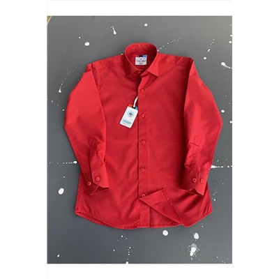 Простая красная рубашка для школьника 0001:56