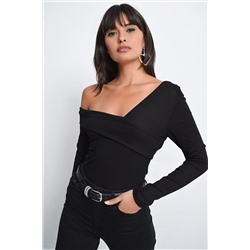Женская черная блузка с воротником Мадонна B10