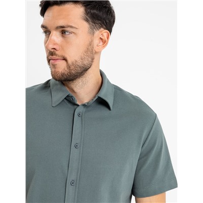 Мужская рубашка в темно-зеленом цвете