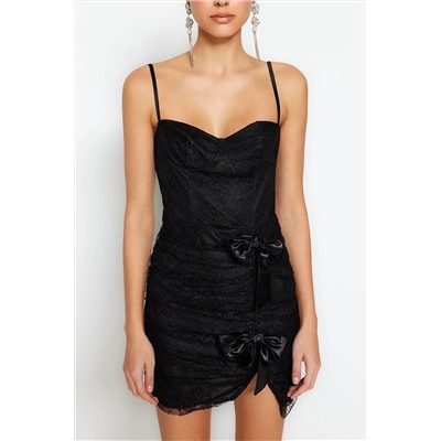 Черное облегающее кружевное вечернее платье на подкладке TPRSS23EL00428