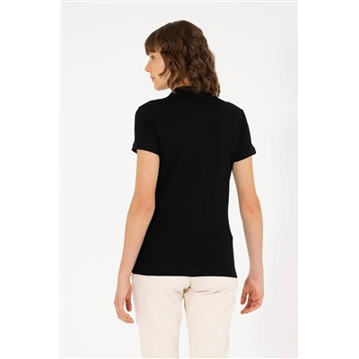 Женская черная базовая футболка с воротником-поло Неожиданная скидка в корзине
