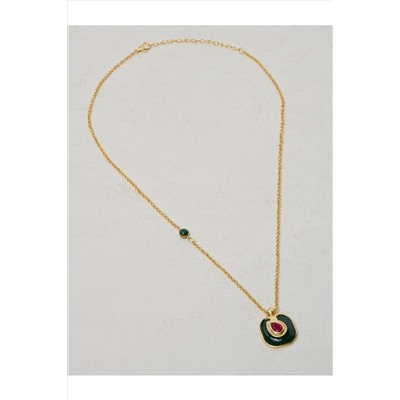 Ожерелье из зеленого фигурного рубина с натуральным камнем