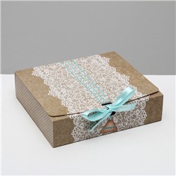 Коробка подарочная «Подарок», 20 × 18 × 5 см