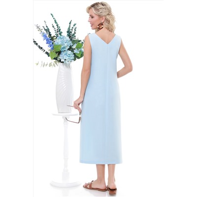 Голубое длинное платье с разрезом