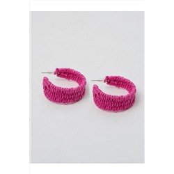 Розовые серьги-кольца с вязаным узором 23SX810048