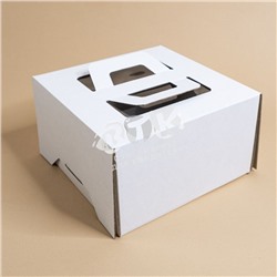 Упаковка кондитерская с окном, ручками и вкладышем микрогофрокартон 21x21x12 см белая VTK