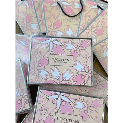 Набор для ухода из трех предметов L'Occitane 2024 Cherry Blossom Limited Edition»🌸Гель для душа 250 мл➕Лосьон для тела 250 мл➕Крем для рук 75 мл в подарочной упаковке🎁Наполненный насыщенным ароматом цветущей вишни и молока, он при нанесении на тело ощущается гладким и гладким. Легко использовать! Увлажненная и нежирная, ваша кожа мягкая и гладкая ~ все ваше тело источает чарующий аромат