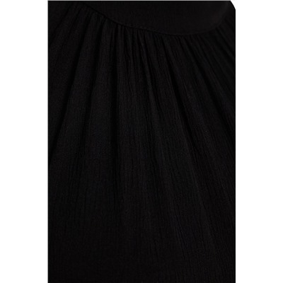 Черное широкое тканое платье макси с бретелькой на шее TWOSS23EL00078