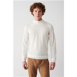 Белый трикотажный свитер унисекс, полуводолазка, не скатывается, стандартная посадка