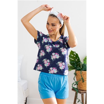 Пижама женская из футболки со спущенным плечом и шорт Fairy-tale цветы на темно-синем