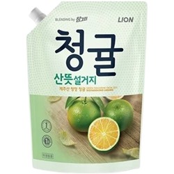 LION BLENDING GreenTangerine Pouch Средство для мытья посуды с экстрактом японского мандарина "Chamgreen" 1000мл