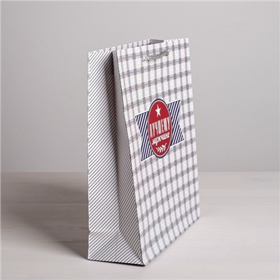 Пакет подарочный ламинированный вертикальный, упаковка, «Стильному мужчине», ML 23 х 27 х 8 см