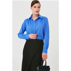 Синяя женская блузка