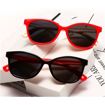 IQ10007 - Детские солнцезащитные очки ICONIQ Kids S5003 С2 черный-красный